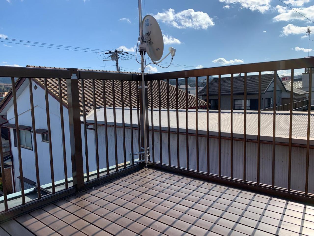 מלון Kamitondacho Guest Cafe Kuchikumano מראה חיצוני תמונה